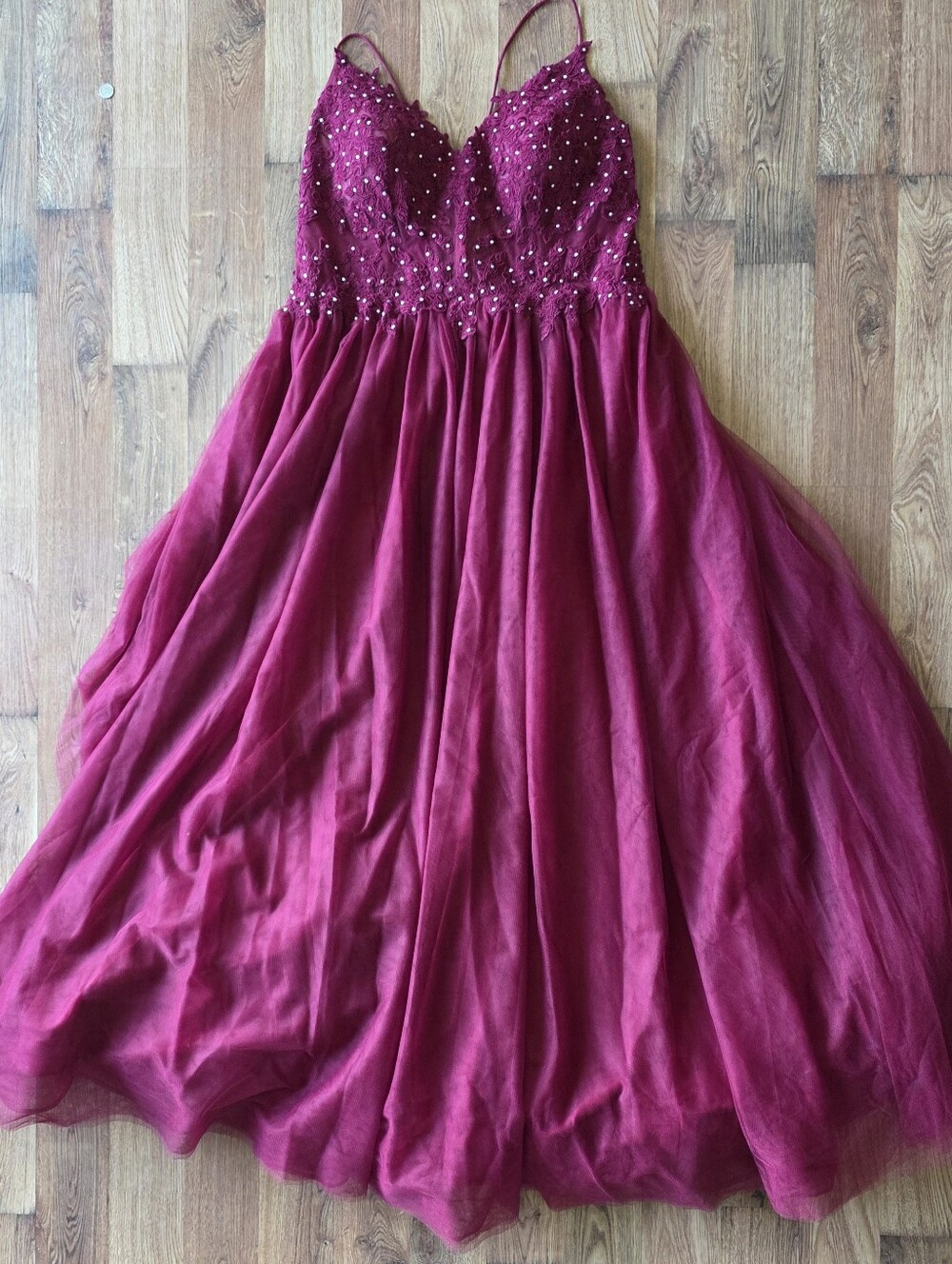 Woman's Burgundy Gown - Picture 3 of 10